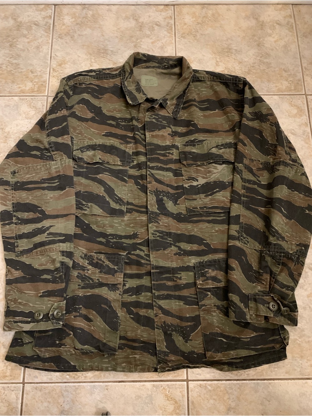 Vintage Men's Tiger Stripe Camouflage Field Jacket - Olive/Black size medium